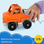 Fisher-Price Little People Toddler Toy Help and Go Tow Truck and Character Figure for Preschool Play Ages 1+ Years