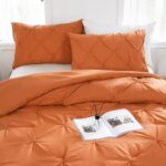 DOWNCOOL Burnt Orange Twin Comforter Set, 2-Piece Bedding Comforter Sets, Terracotta Pinch Pleated Comforter & 1 Pillowcase, Soft Fluffy Twin Bedding Sets, Bedding Comforters & Sets for All Season