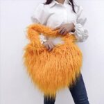 Women’s Faux Fur Shoulder Bag Fleece Retro Shoulder Bag Fluffy Crossbody Bag Bag Love Shape Solid Color Purse