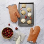 KitchenAid Asteroid Oven Mitt Set, Honey Orange 7″x12.5″
